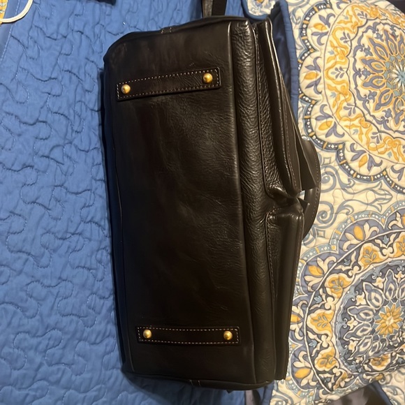 Sold Sold - Picture 2 of 5